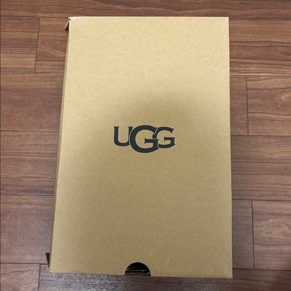 NWT UGG Goldenstar Clogs - Picture 7 of 8